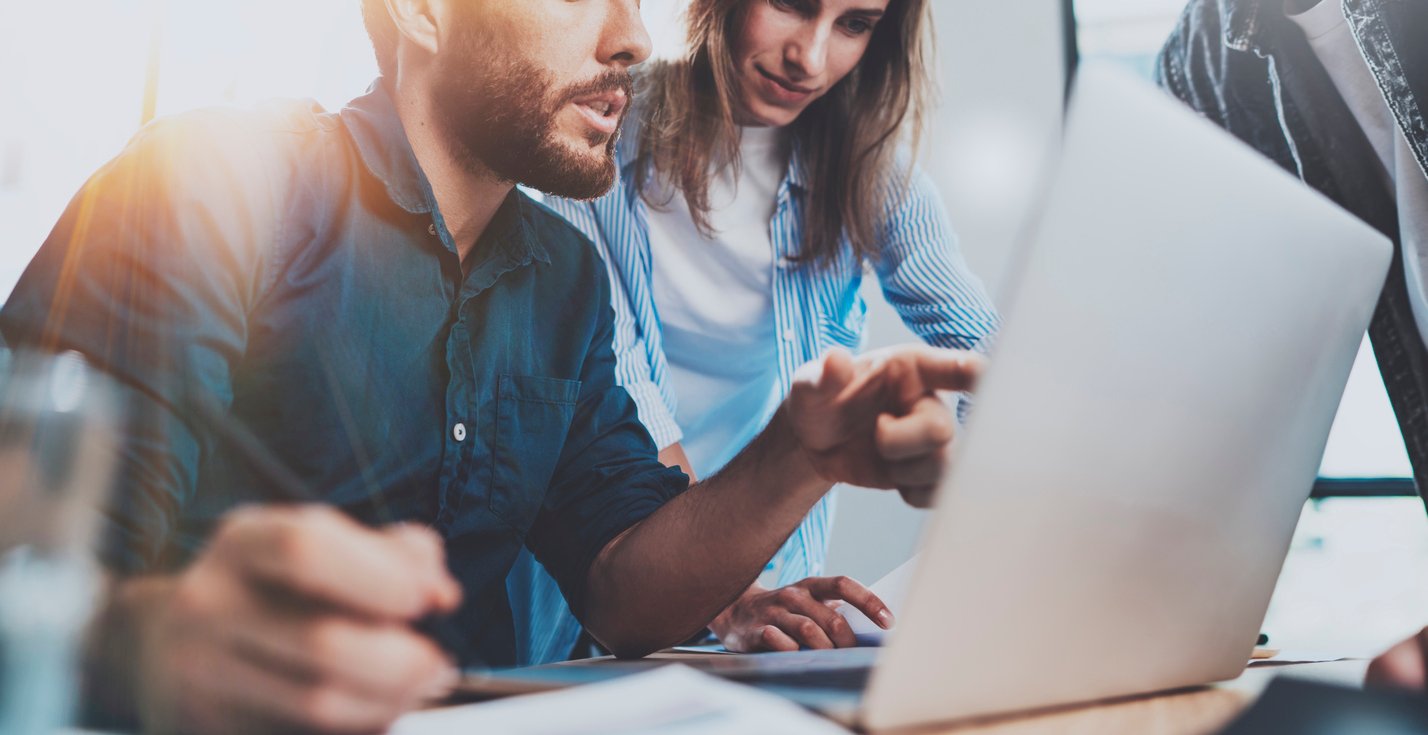 Enterprise Mobility Security E3 vs E5 [Features, Integration & Pricing]